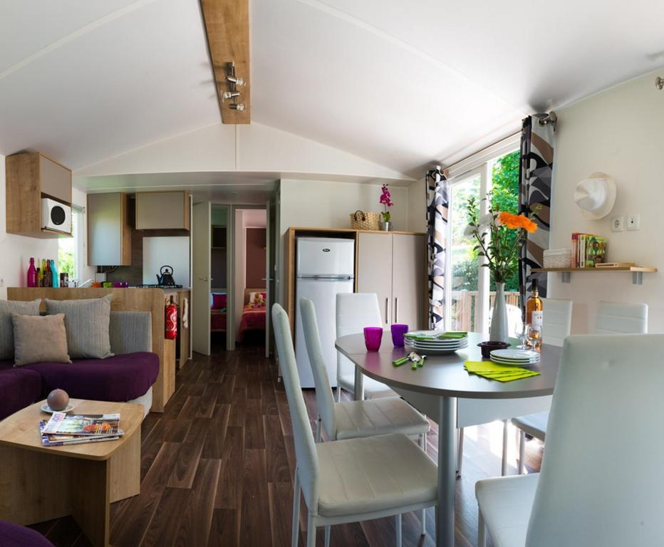 Camping Officiel Siblu La Carabasse 维亚斯 外观 照片